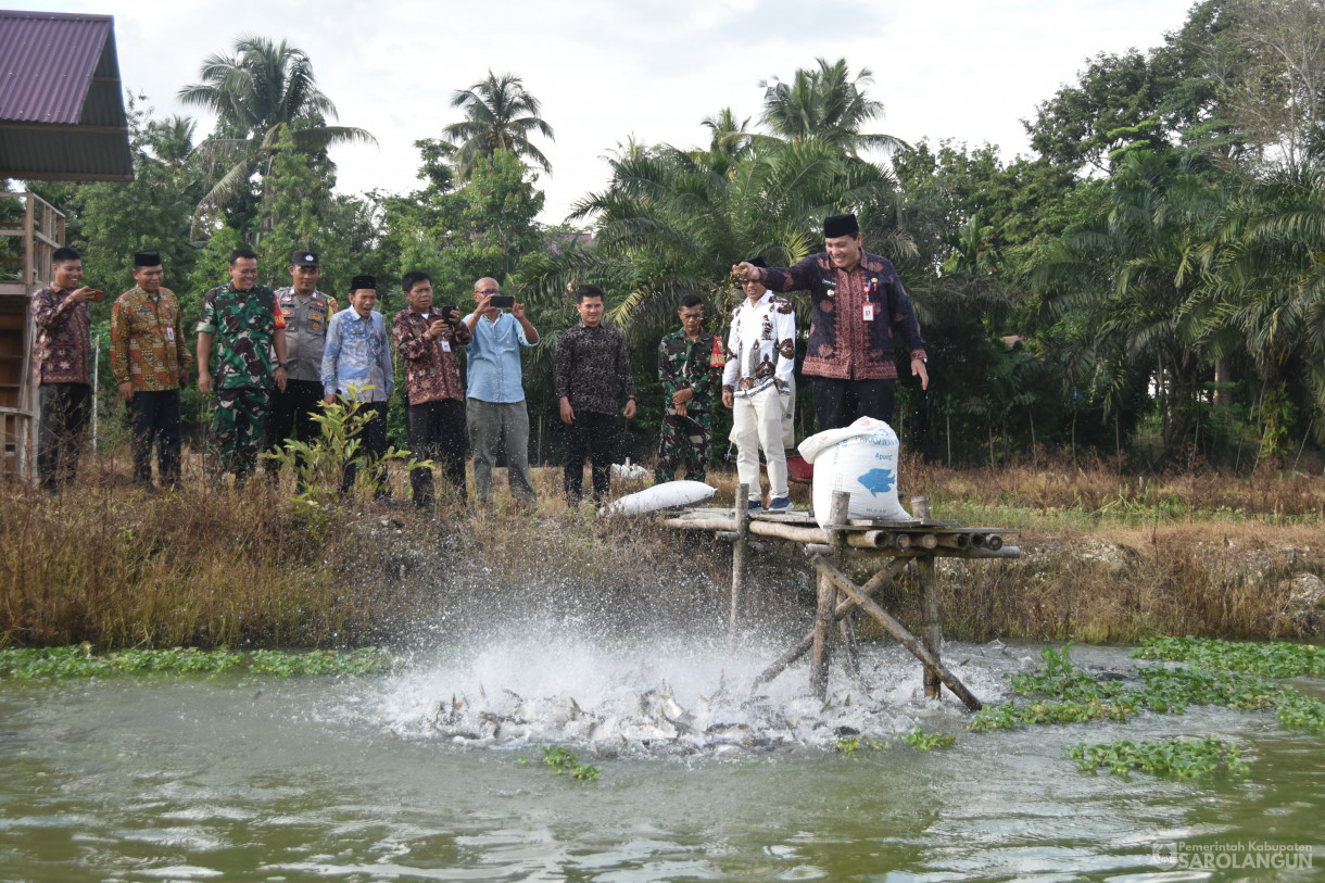 11 Januari 2024 - Monitoring Ternak Kambing Dan Ikan Di Desa Pasar Singkut Kecamatan Singkut