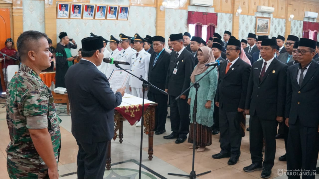 27 Juni 2024 -&nbsp;Pelantikan dan Pengambilan Sumpah Janji Jabatan Pejabat Pimpinan Tinggi Pratama, Administrator dan Pengawas di Lingkungan Pemerintah Kabupaten Sarolangun