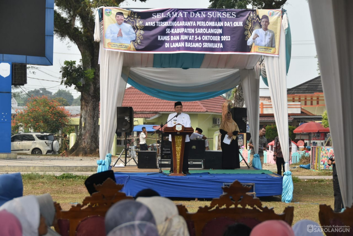 5 Oktober 2023 - Penjabat Bupati Sarolangun Menghadiri Acara Lomba Dai Cilik Se Kabupaten Sarolangun di Laman Basamo