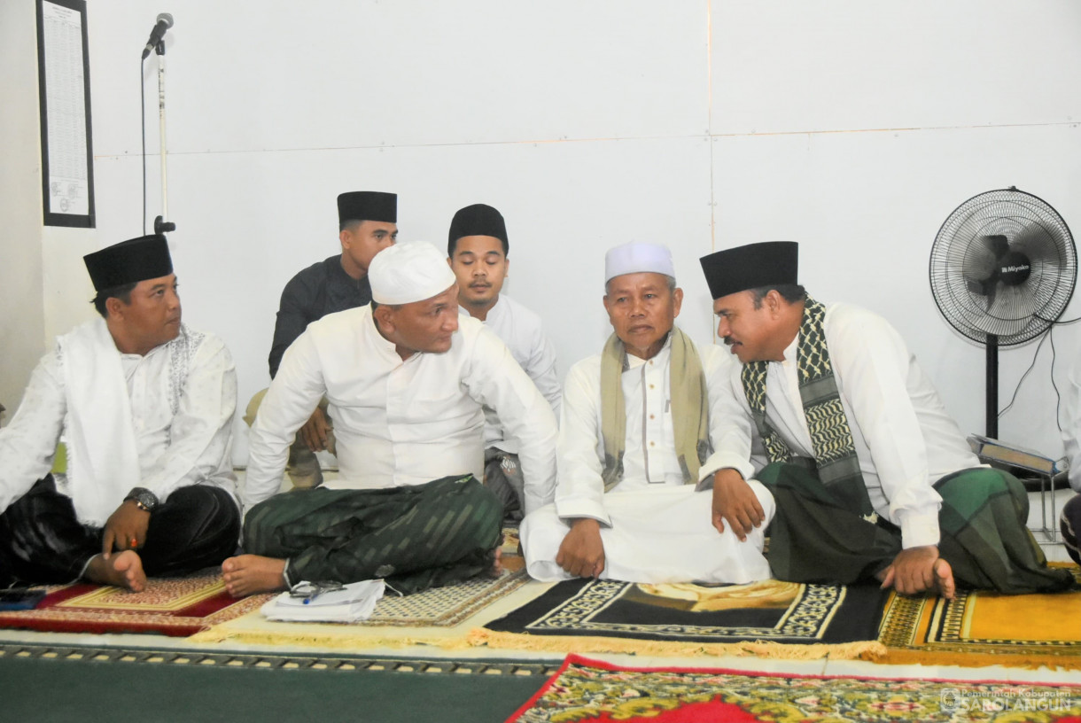 25 Juli 2025 - Sholat Jumat Berjamaah dan Sedekah Turun Betaun Masyarakat Desa Tanjung di Masjid Al Muawwanah Desa Tanjung