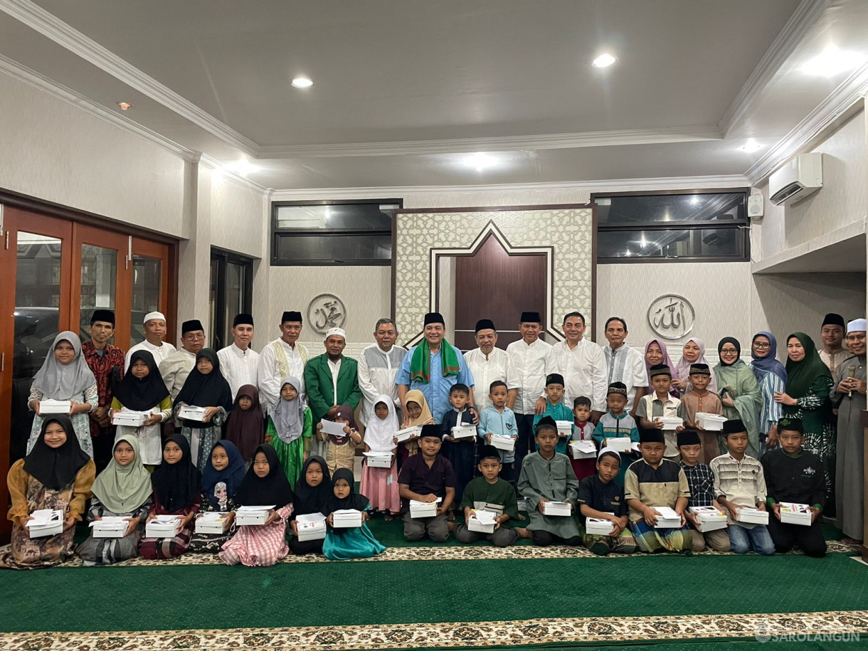 2 Maret 2024 - Acara Tausiah Agama Bersama Anak Yatim Di Rumah Dinas Bupati Sarolangun