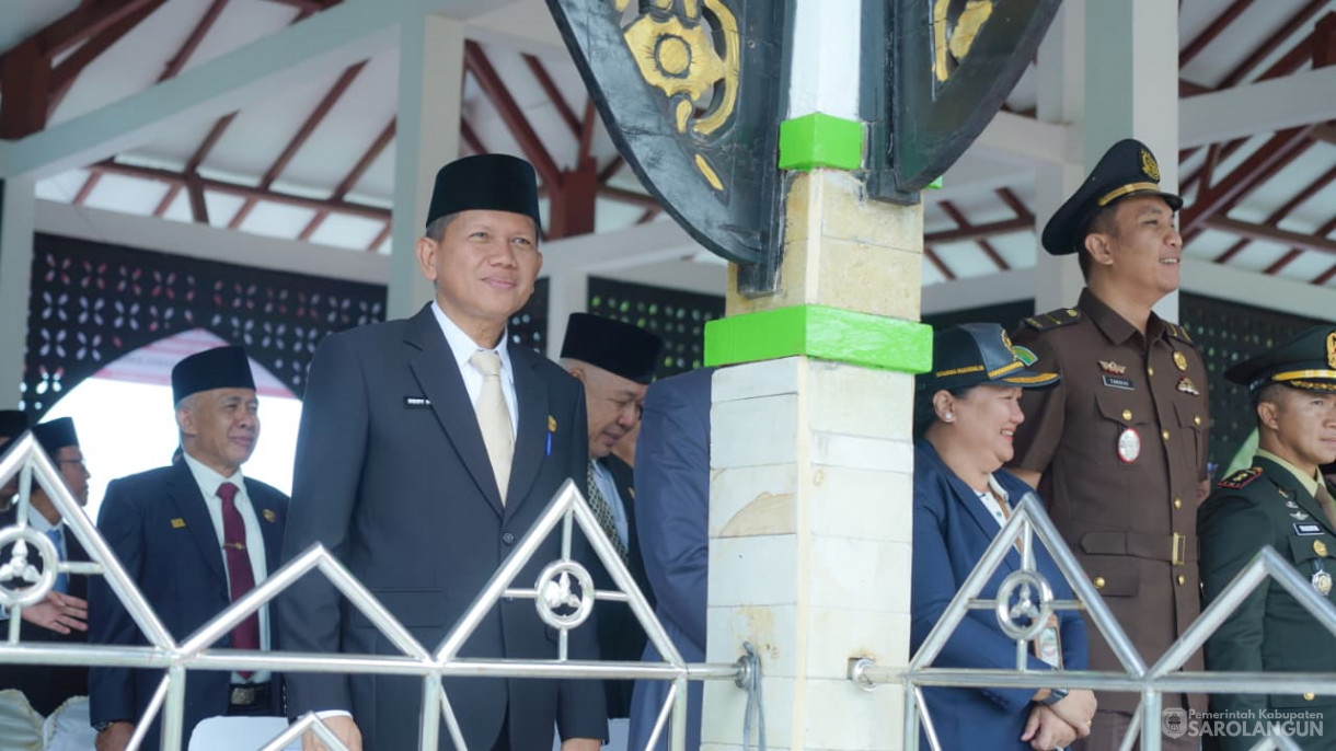 Upacara Peringatan Hari Sumpah Pemuda di Lapangan Gunung Kembang Sarolangun