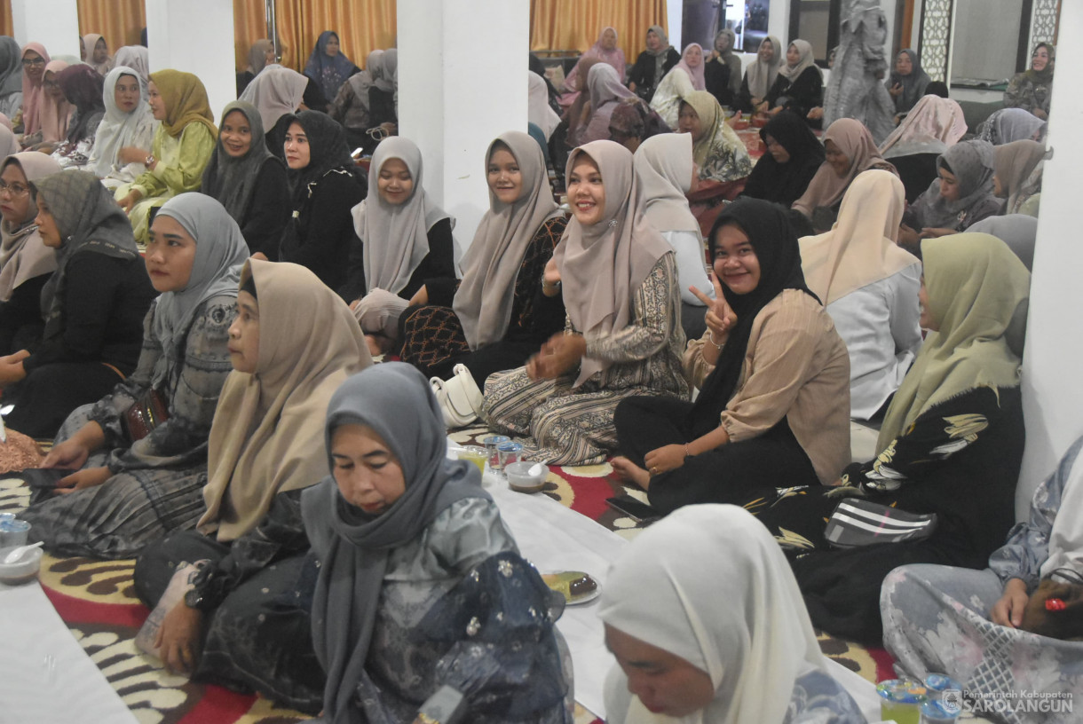 26 Maret 2025 - Buka Bersama Tokoh Masyarakat di Rumah Dinas Bupati Sarolangun