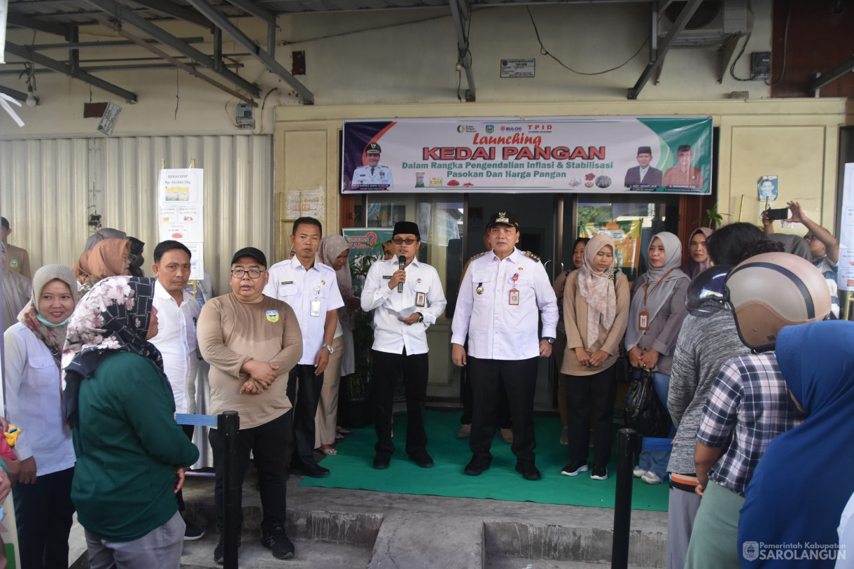 29 Mei 2024 - Launching Kedai Pangan Pemkab Sarolangun Di Ceria Toserba Sarolangun, Gerakan Pasar Murah, Meninjau Harga Bahan Pokok Di Pasar Atas Sarolangun, Meninjau J