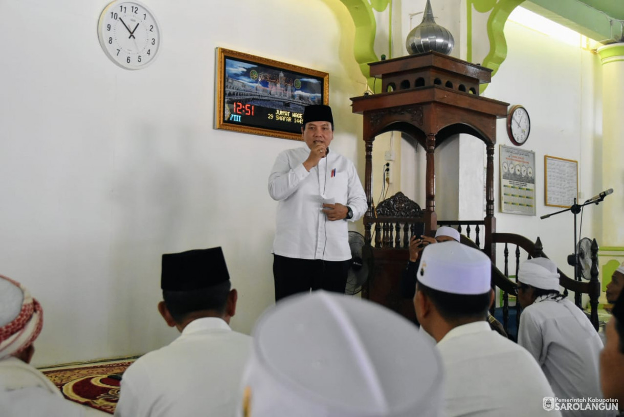 15 September 2023 - Penjabat Bupati Sarolangun Melaksanakan Jumling di Mashid Al Muawanah Desa Tanjung Kecamatan Bathin VIII