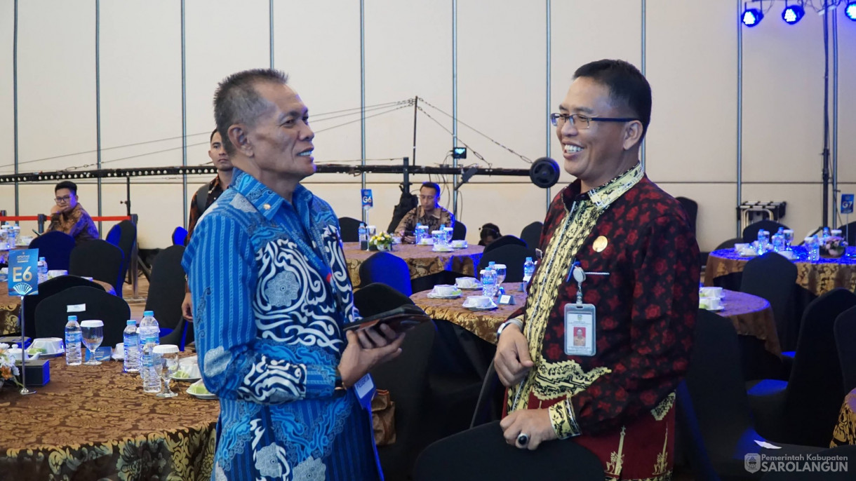 25 April 2026 Sekretaris Daerah Kabupaten Sarolangun Menghadiri Forum Diskusi pada Acara Apresiasi Pemerintah Daerah Berprestasi 2026 di Wyndham Hotel Palembang