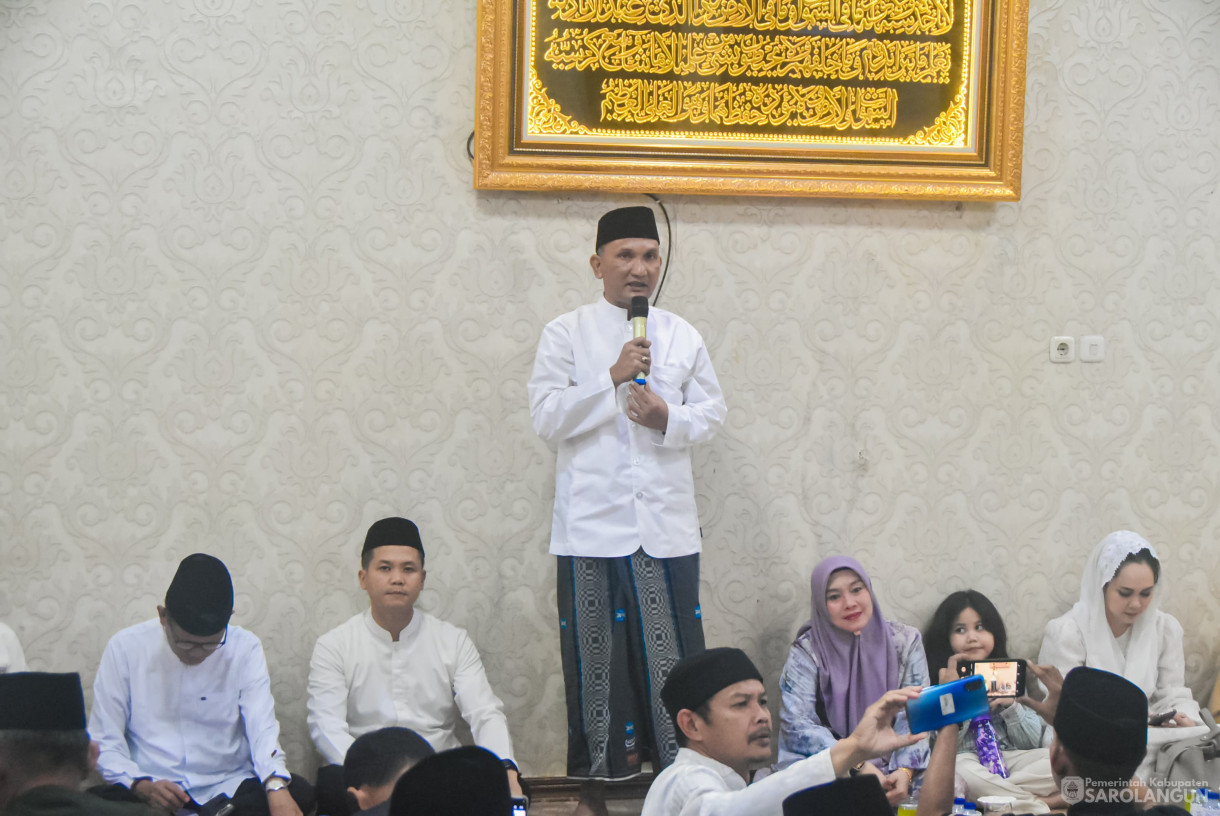 28 Maret 2025 - Buka Bersama Wartawan, LSM, dan OKP SeKabupaten Sarolangun Bertempat di Rumah Dinas Bupati Sarolangun&nbsp;