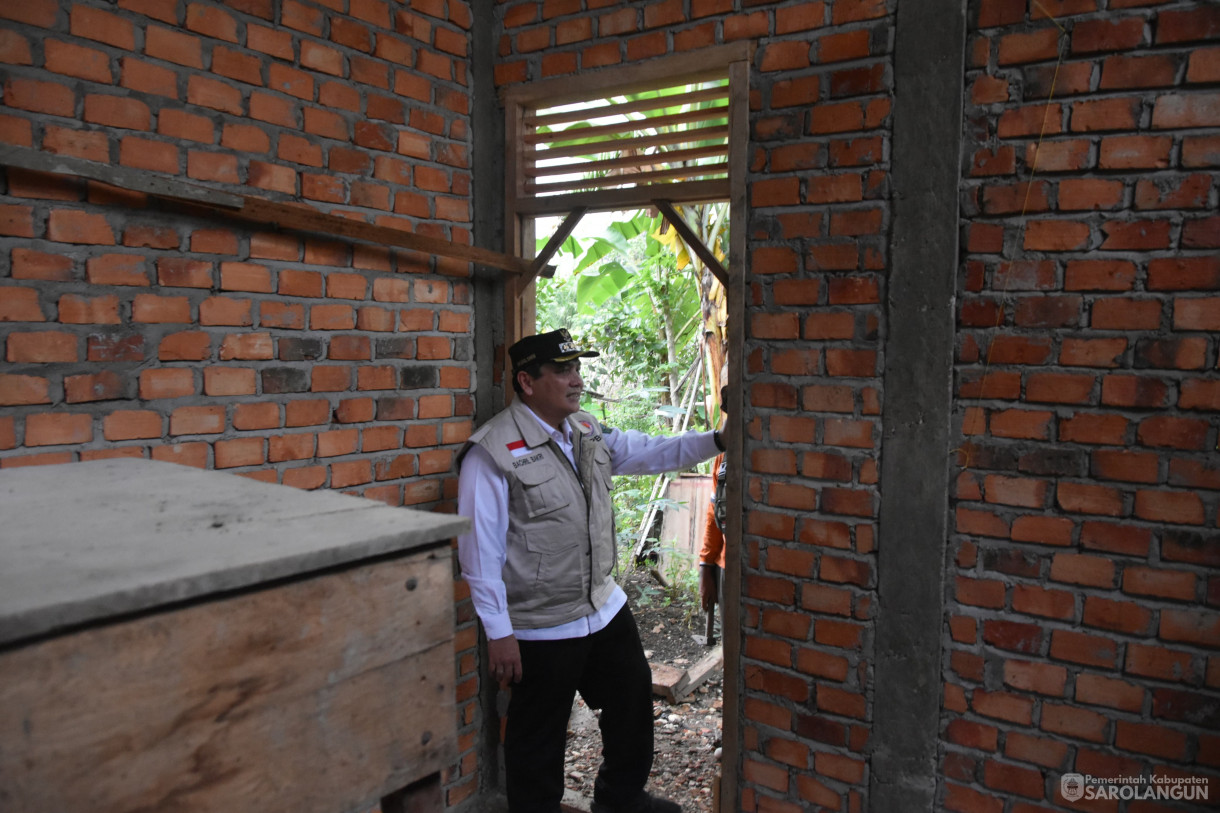 6 Desember 2023 - Meninjau Program Pembangunan Rumah Layak Huni Dalam Rangka Penanganan Kemiskinan Ekstrim Di Desa Sungai Baung Dan Desa Bernai Kecamatan Sarolangun