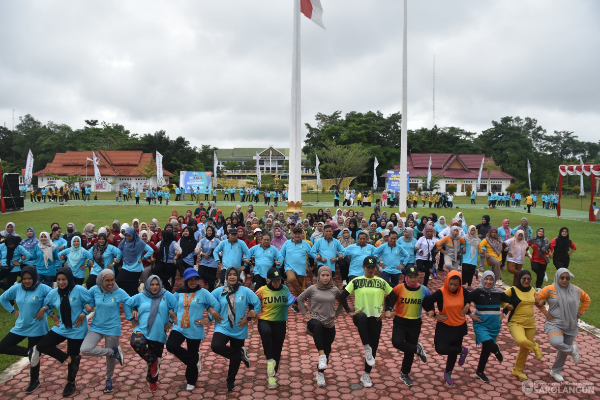 27 November 2023 - Memperingati Hari Kesehatan Nasional ke 59 Tahun 2023 Dilapangan Gunung Kembang Kab. Sarolangun