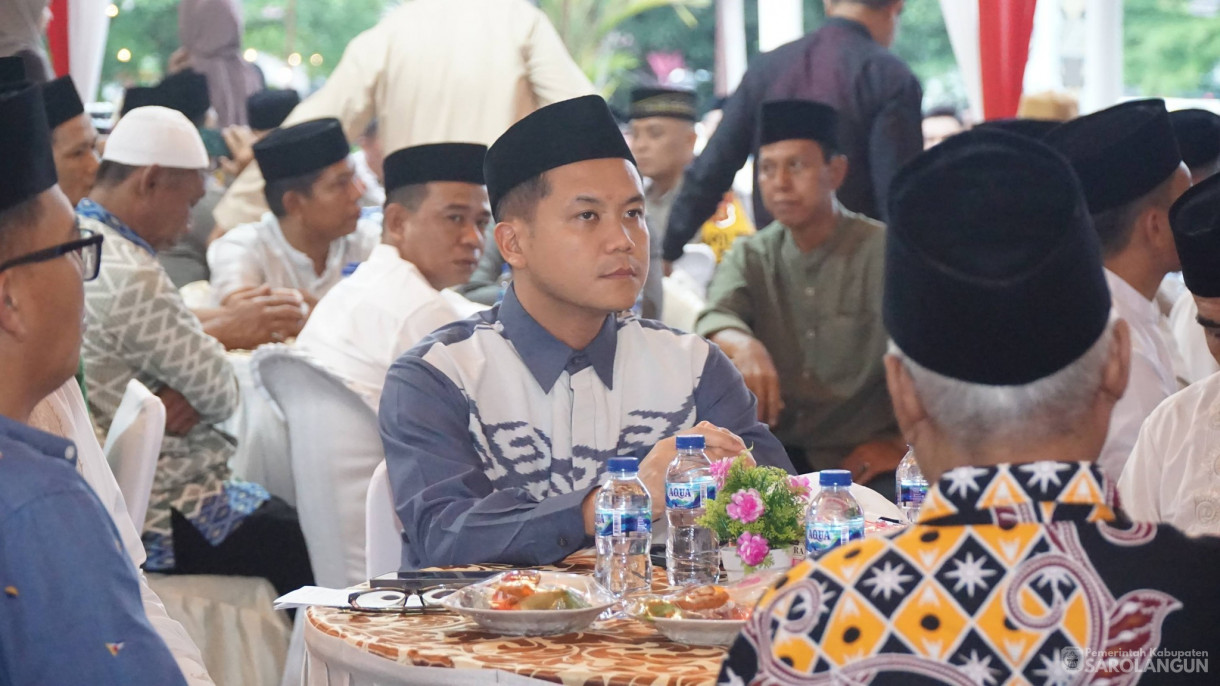 5 Maret 2026&nbsp;&nbsp;Buka Bersama Kapolres Sarolangun, Forkopimda, Tokoh Agama, DKP, Serikat Pekerja Buruh, Organisasi Mahasiswa dan Insan Pers di Rumah Dinas Kapolres Sarolangun