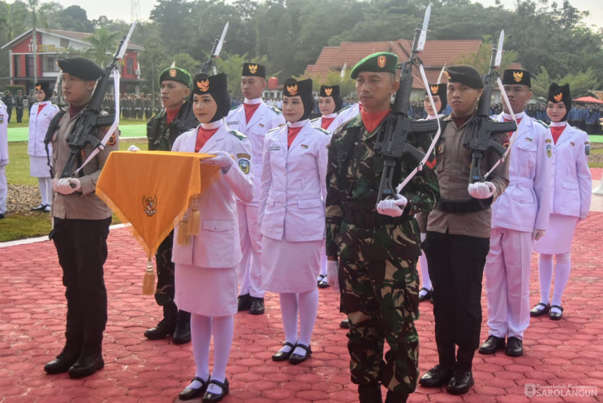 17 Agustus 2025&nbsp; Upacara Peringatan HUT RI ke 80 di Lapangan Gunung Kembang