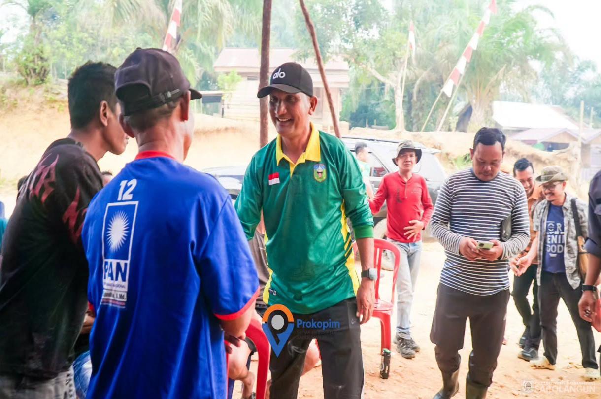 26 Agustus 2026 Momen Kebersamaan Bupati Sarolangun dengan Masyarakat Dusun Trans 3 Desa Sepintun Kecamatan Pauh