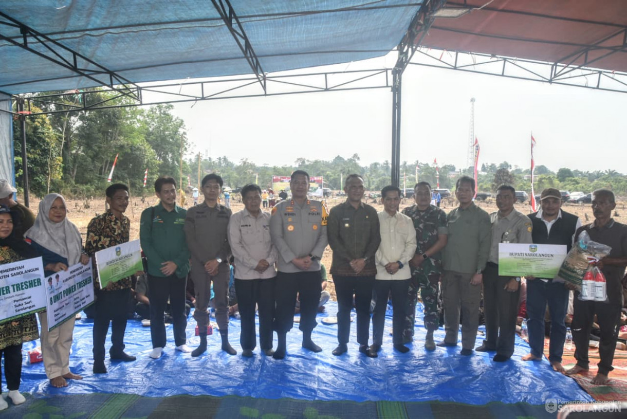 28 Agustus 2025&nbsp; &nbsp;Panen Perdana Padi Ladang Kelompok Tani Renah Mutu Desa Tanjung Kecamatan Bathin VIII