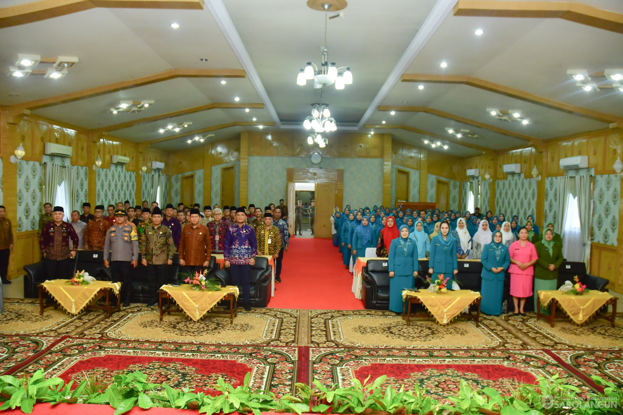 27 Maret 2025 -&nbsp;Pelantikan Pengurus TP PKK Kabupaten Sarolangun Periode Tahun 2025 sd 2030 Oleh Ketua TP PKK Kabupaten Sarolangun Bertempat di Ruang Aula Utama Kantor Bupati Sarolangun