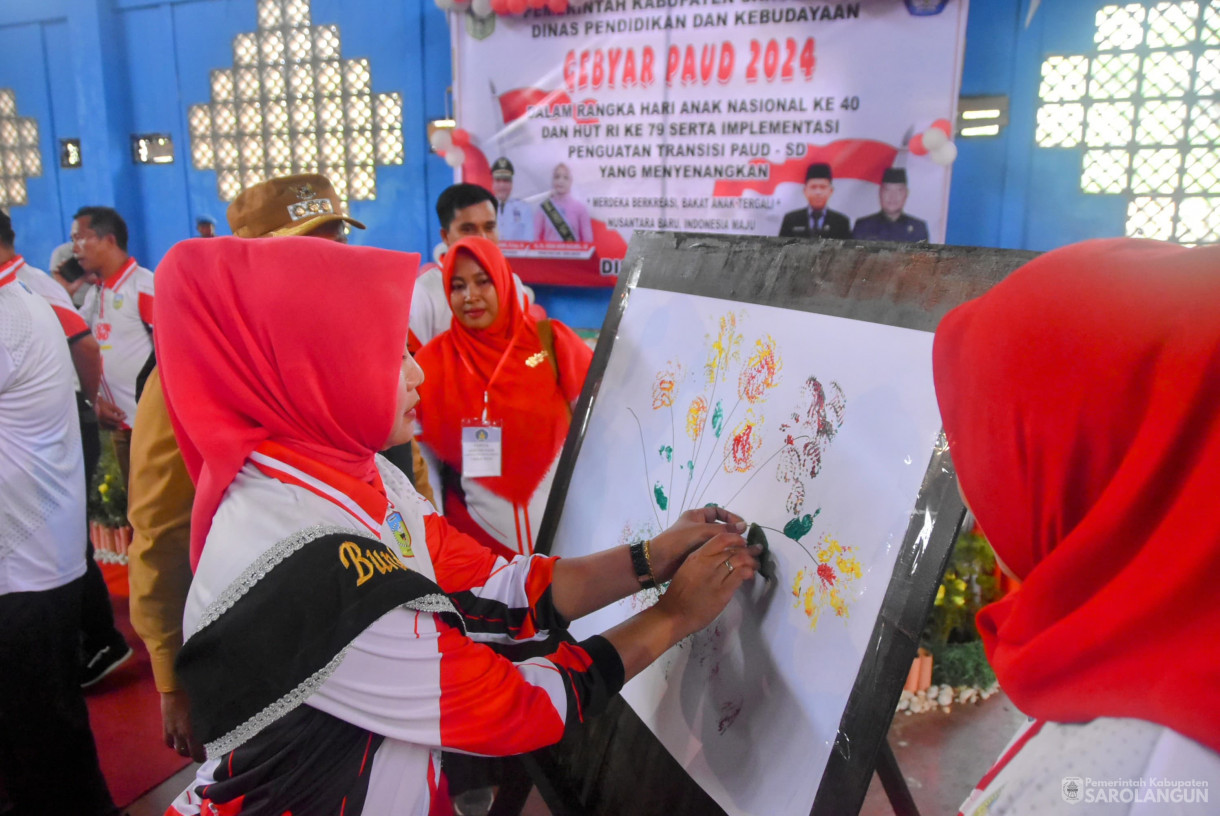 20 Agustus 2024 -&nbsp;Gebyar Bunda PAUD 2024 Dalam Rangka Memperingati Hari Anak Nasional Ke 40 Dan HUT RI Ke 79 Bertempat di Lapangan Tenis Indoor GOR Sarolangun