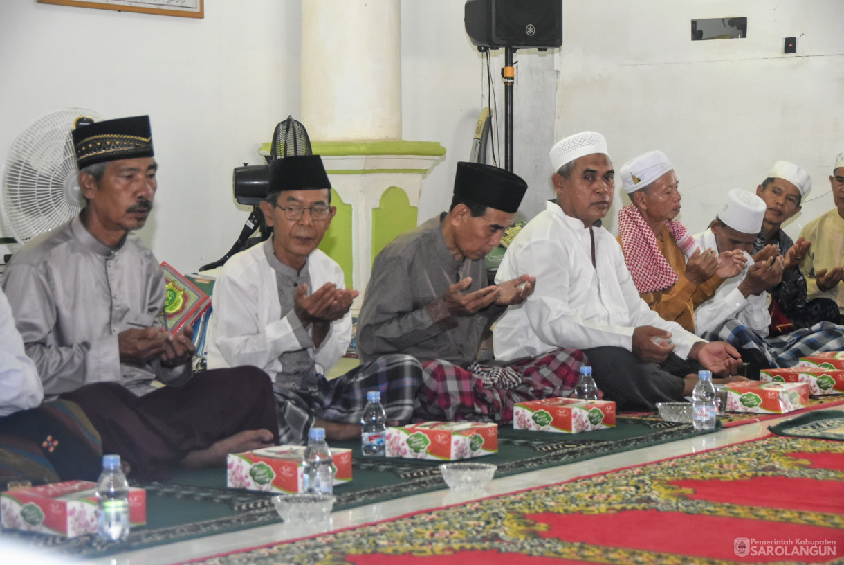 25 Juli 2025 - Sholat Jumat Berjamaah dan Sedekah Turun Betaun Masyarakat Desa Tanjung di Masjid Al Muawwanah Desa Tanjung