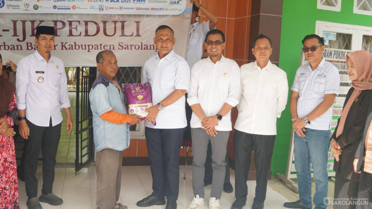 13 Mei 2026 Penyerahan Bantuan Masyarakat Terdampak Banjir dengan Forum Komunikasi Industri Jasa Keuangan Provinsi Jambi