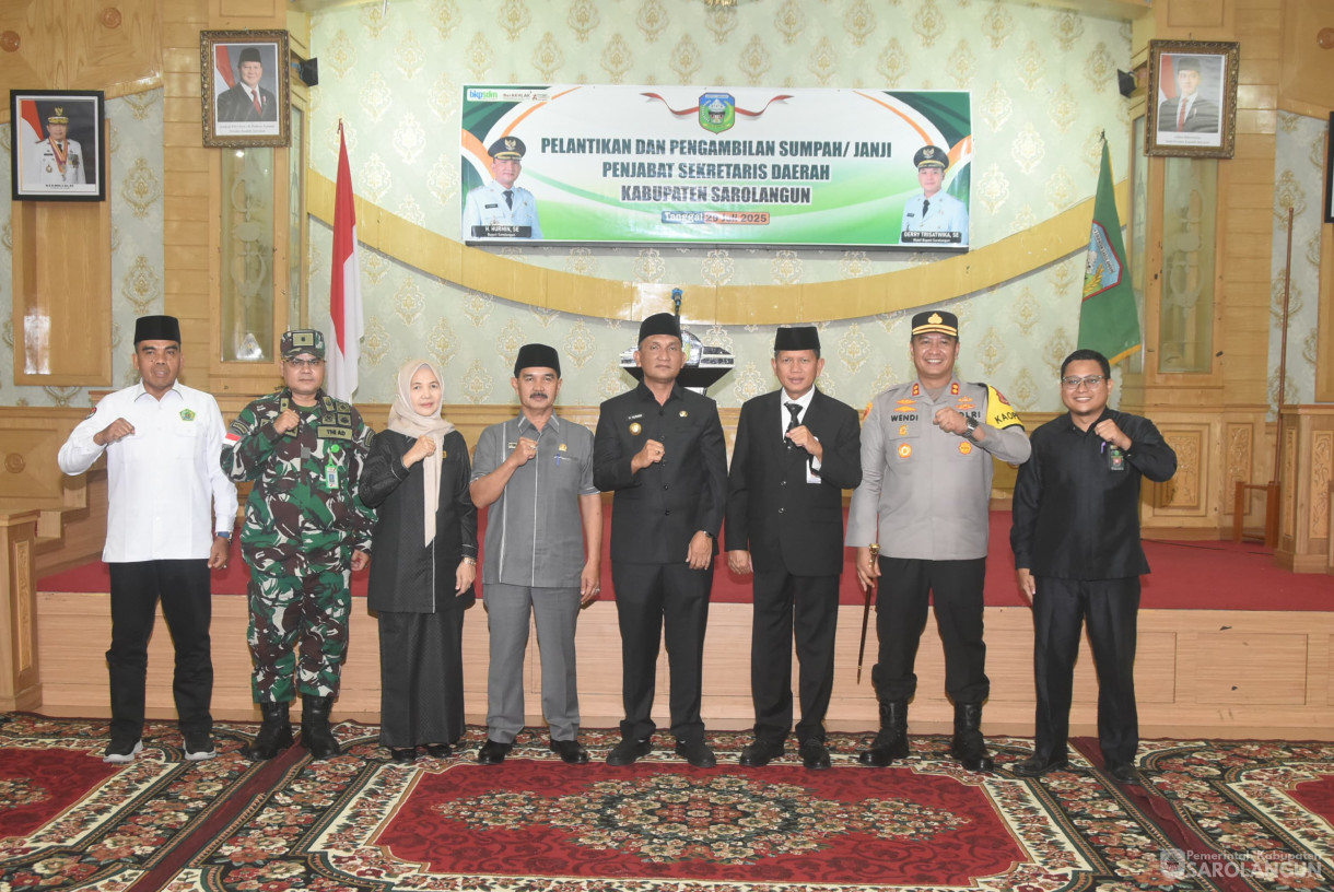 29 Juli 2025 - Pelantikan Pj Sekretaris Daerah Sarolangun di Aula Bappeda Sarolangun