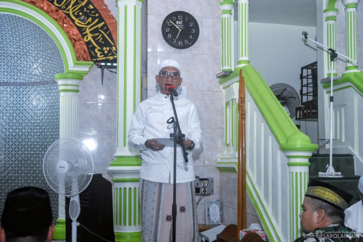 31 Desember 2025 Sholat Maghrib Berjamaah dilanjutkan Yasinan, Dzikir, dan Doa Bersama Tahun Baru 2026 Masehi di Masjid Alfalah Sarolangun