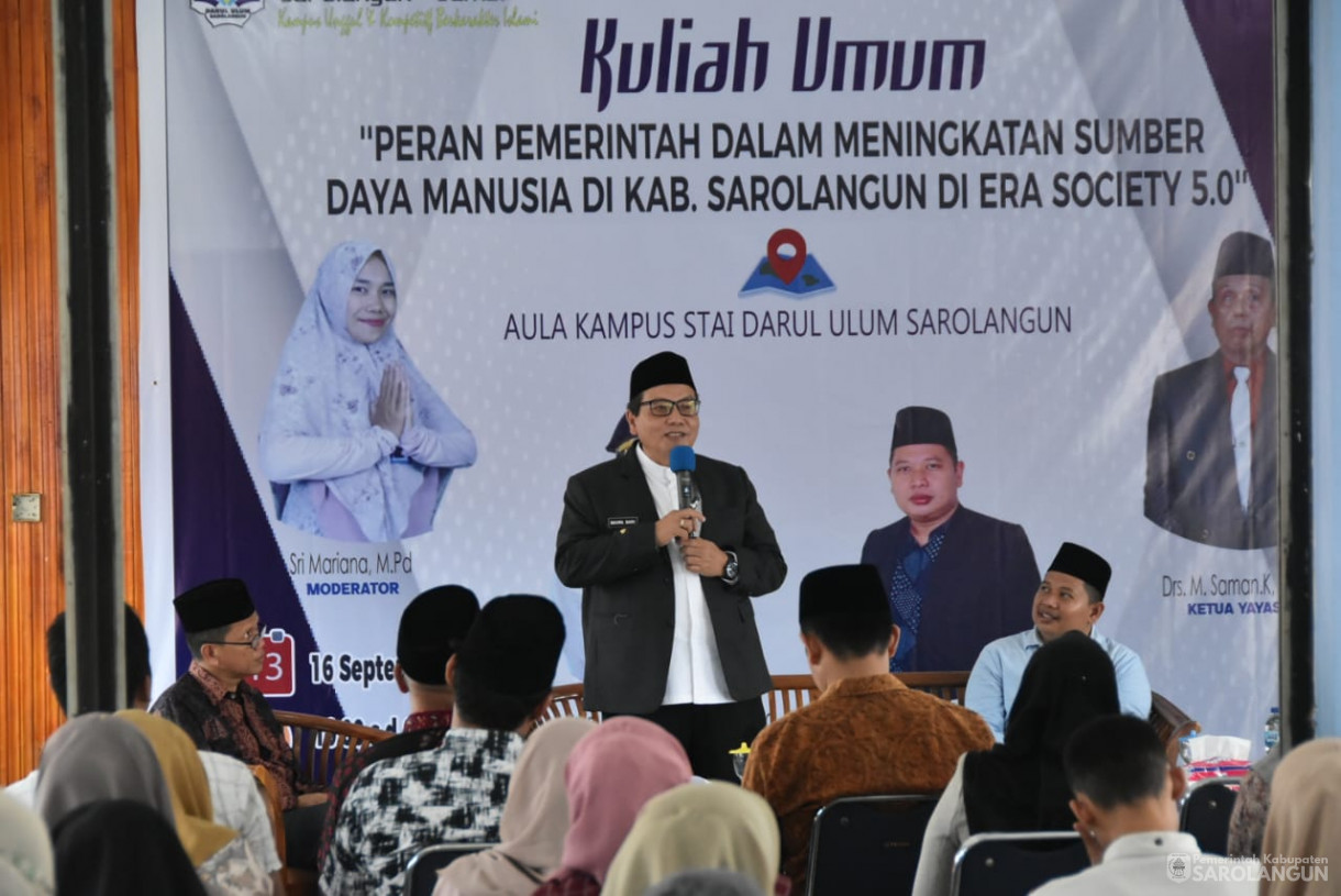 16 September 2023 - Penjabat Bupati Sarolangun Memberikan Kuliah Umum di Aula Kampus STAI Darul Ulum Sarolangun