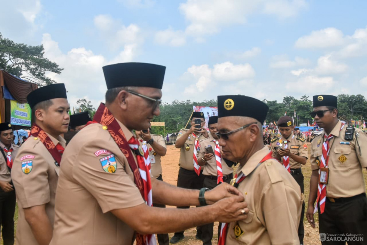 25 September 2025&nbsp; Apel Besar Hari Pramuka Ke 64 Tahun 2025 Tingkat Kwartir Cabang Sarolangun di Lapangan Belakang Kantor Camat Mandiangin