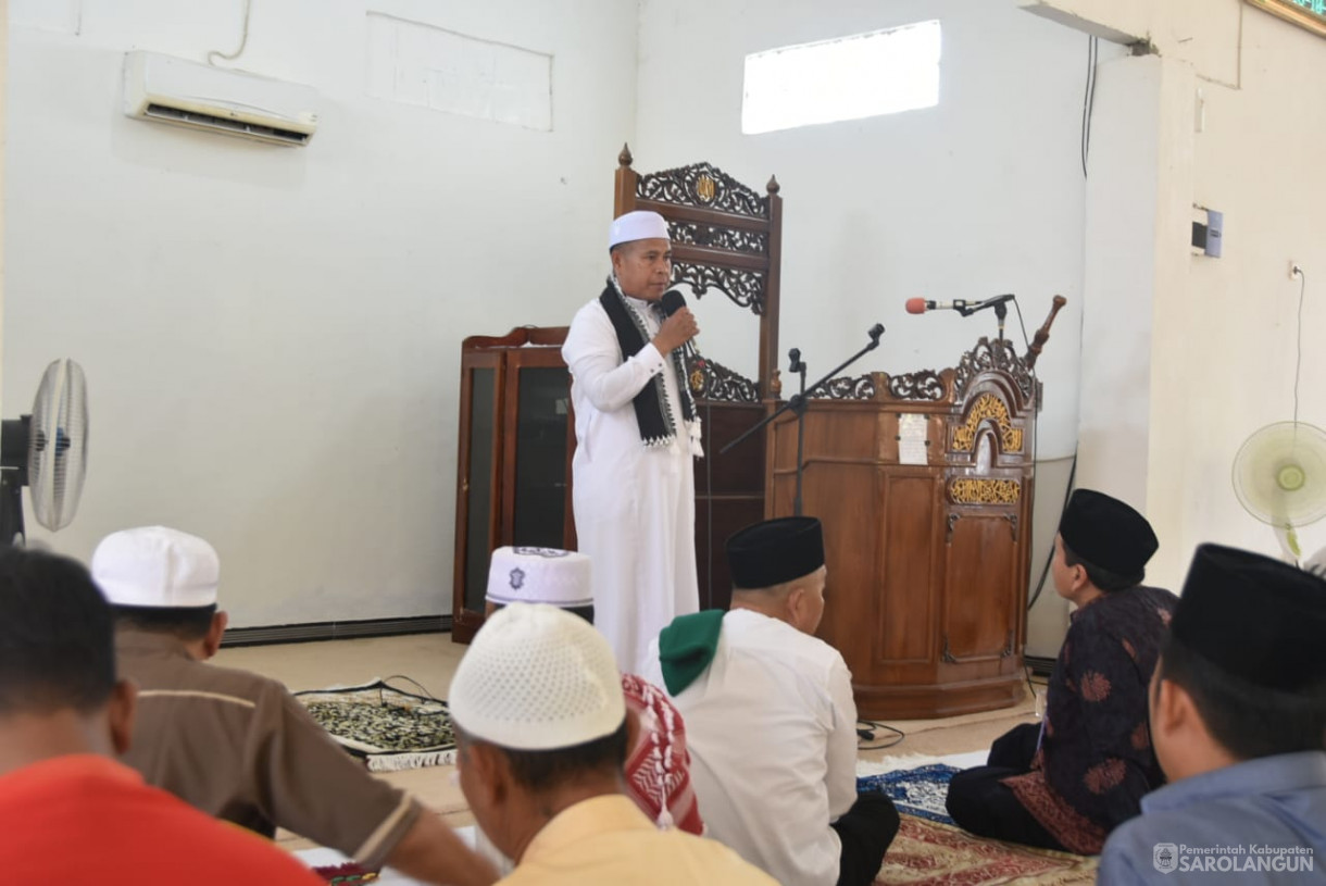 13 Oktober 2023 - Penjabat Bupati Sarolangun Melaksanakan Jumling di Masjid Al Muhajirin Kelurahan Gunung Kembang