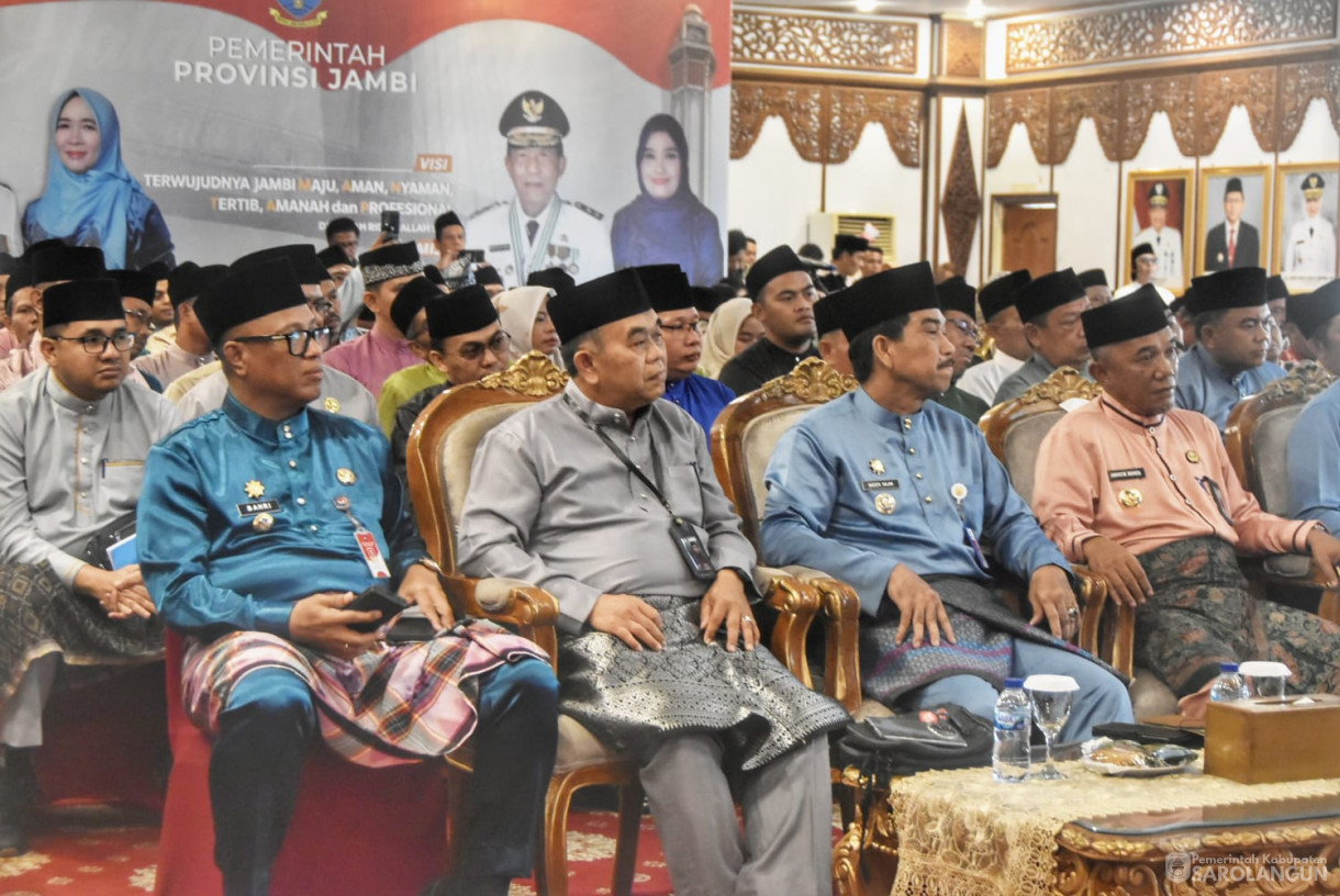 5 Januari 2025 - Silaturahmi Dengan Menteri Desa Dan Pembangunan Daerah Tertinggal Republik Indonesia, Bertempat di Rumah Dinas Gubernur Jambi