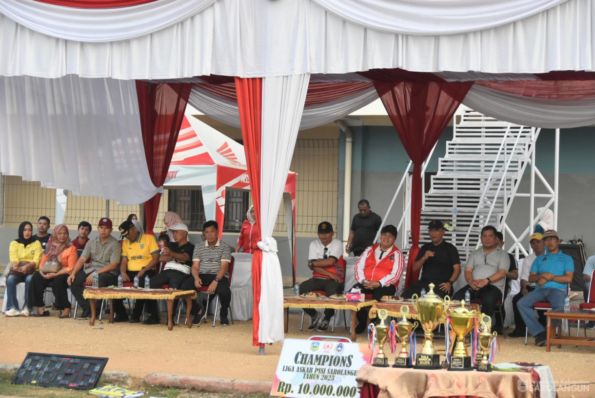 10 September 2023 - Penjabat Bupati Sarolangun Menghadiri Acara Penutupan Liga Askab Sarolangun di Lapangan KONI Sarolangun