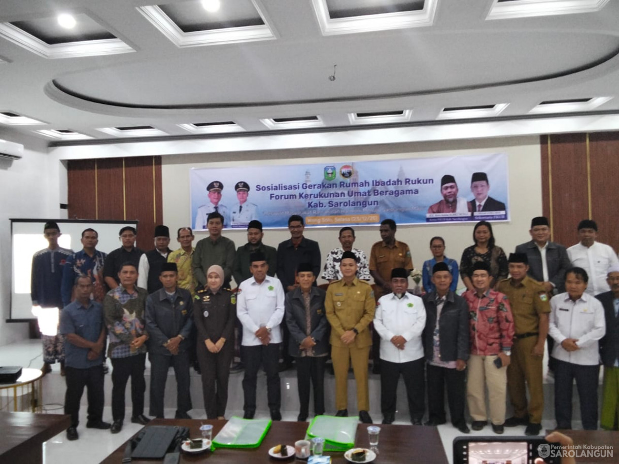 23 Desember 2025&nbsp; Sosialisasi Gerakan Rumah Ibadah Rukun Forum Kerukunan Umat Beragama Kabupaten Sarolangun