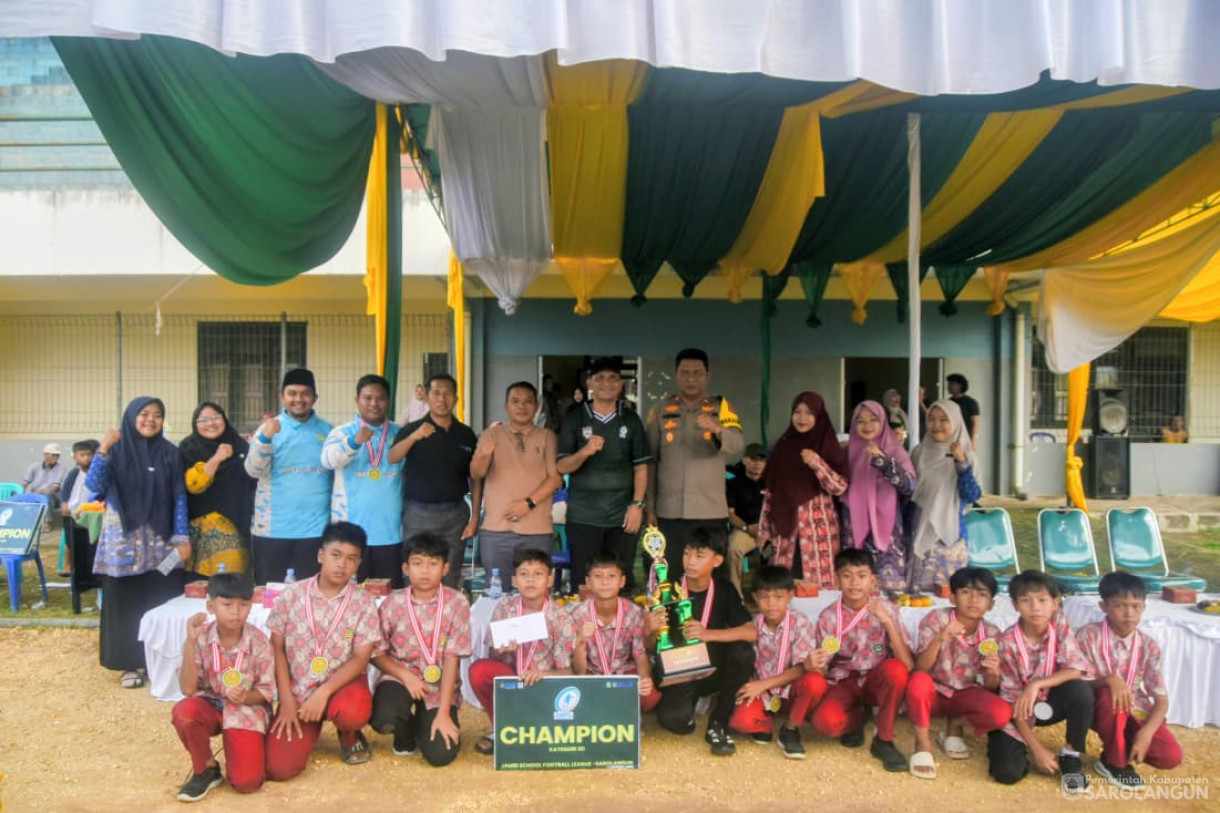 4 Desember 2025 Penutupan Liga Pelajar di GOR Sport Center Sarolangun