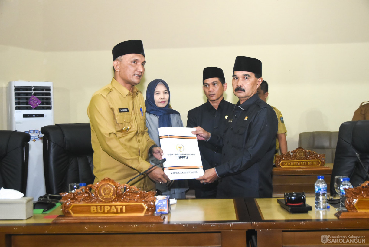 29 April 2025 -&nbsp;Rapat Paripurna Tingkat I Tahap III Jawaban Eksekutif Terhadap Pandangan Umum Fraksi Fraksi DPRD