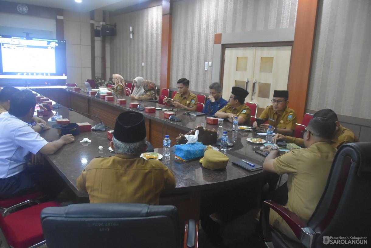 11 November 2024 -&nbsp;Rapat TPID Via Zoom Meeting, Bertempat di Ruang Pola Utama Kantor Bupati Sarolangun