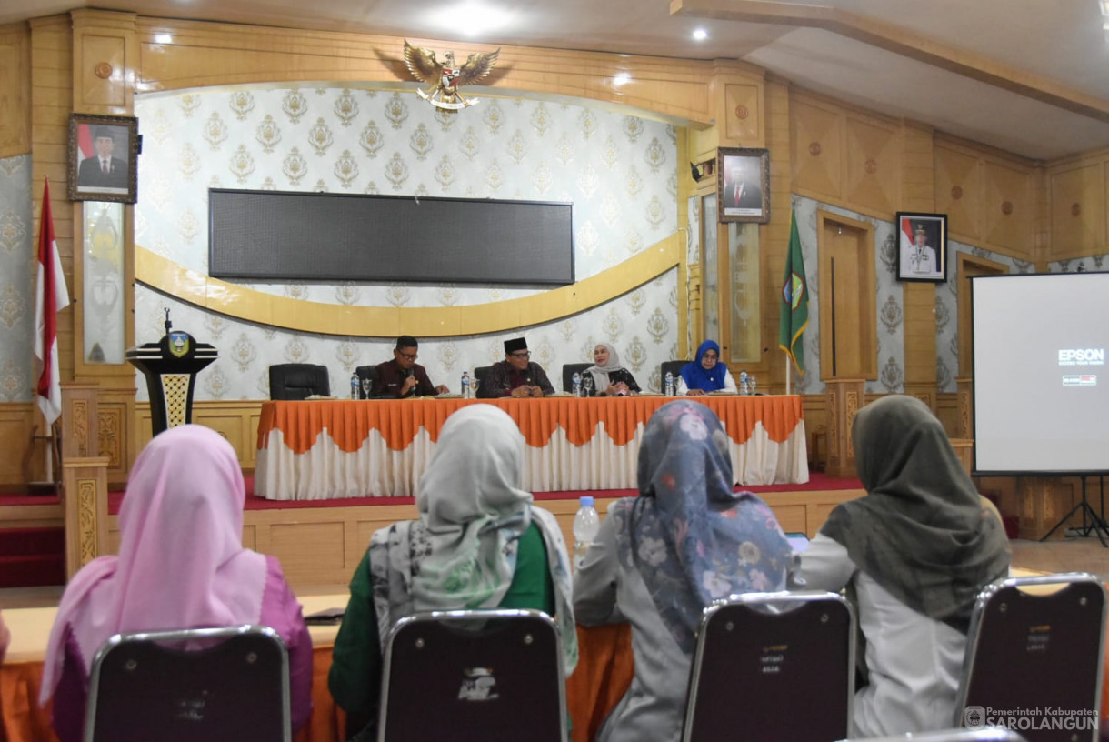 10 Oktober 2023 - Penjabat Bupati Sarolangun Memimpin Rapat Persiapan Pelaksanaan Peringatan HUT Kabupaten Sarolangun Ke 24 Tahun 2023 di Ruang Aula Utama Kantor Bupati Sarolangun