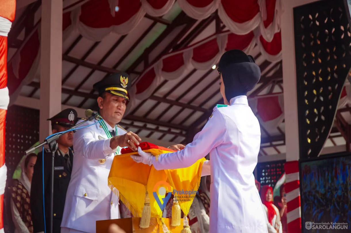 17 Agustus 2026 Upacara Pengibaran Bendera Merah Putih dalam rangka memperingati HUT RI Ke 81 di Lapangan Gunung Kembang Sarolangun