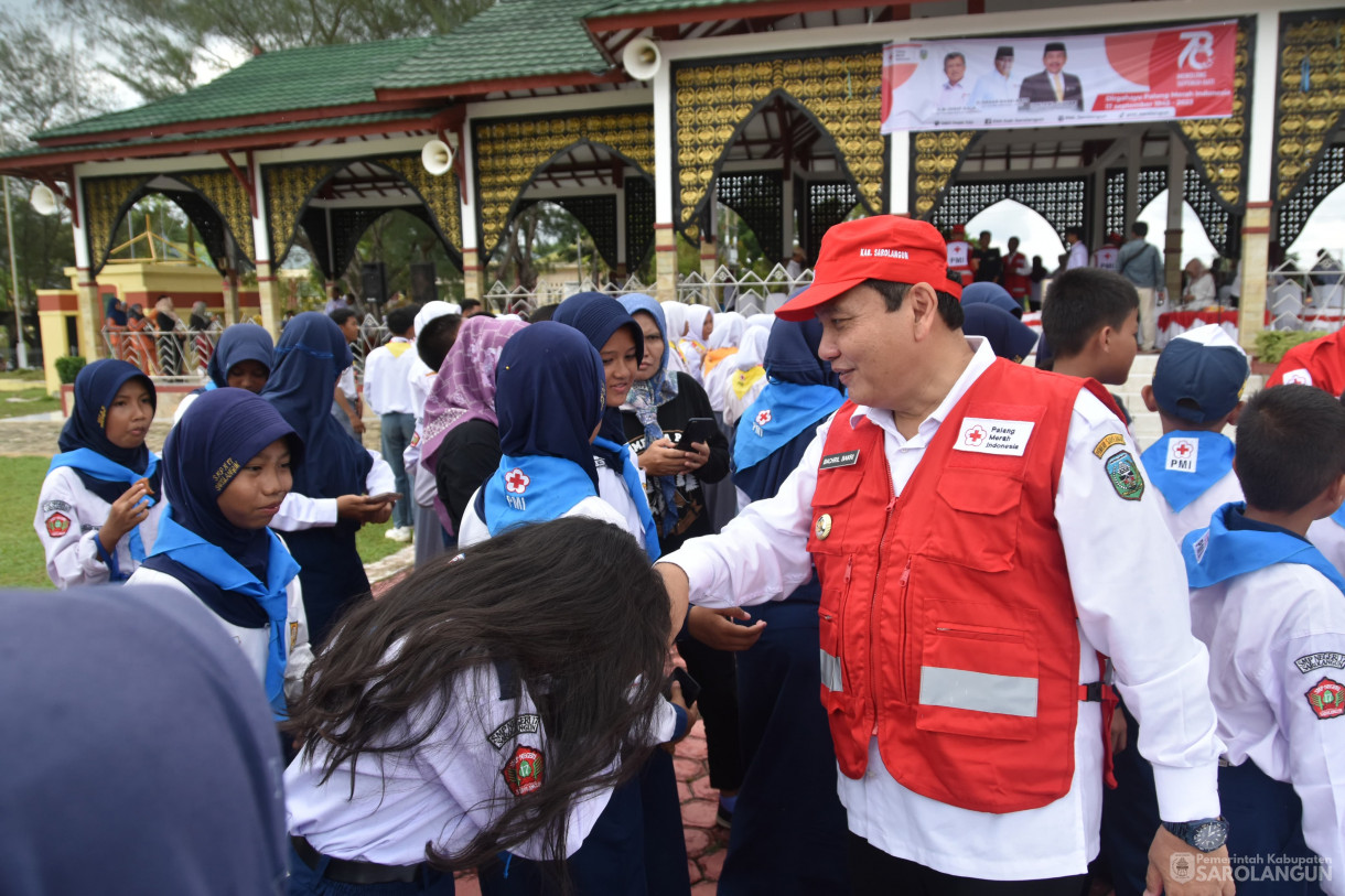 19 November 2023 - Penjabat Bupati Sarolangun Menghadiri Apel Dirgahayu Palang Merah Indonesia di Lapangan Gunung Kembang Sarolangun
