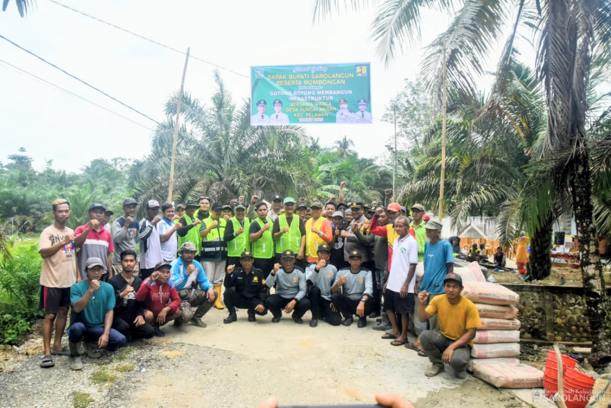 30 November 2025&nbsp; Gotong Royong Membangun Infrastruktur Bersama Masyarakat Desa Sungai Merah Kecamatan Pelawan