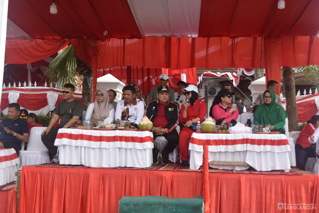 18 Agustus 2024 -&nbsp;Pawai Karnaval Memperingati HUT RI Ke 79, Bertempat di Depan Rumah Dinas Bupati Sarolangun