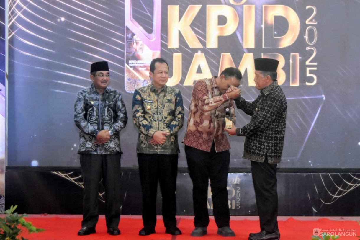 26 November 2025 Malam Anugerah Komisi Penyiaran Indonesia Daerah Provinsi Jambi Tahun 2025 bertempat di Gedung Putih Grand Kemas Jambi