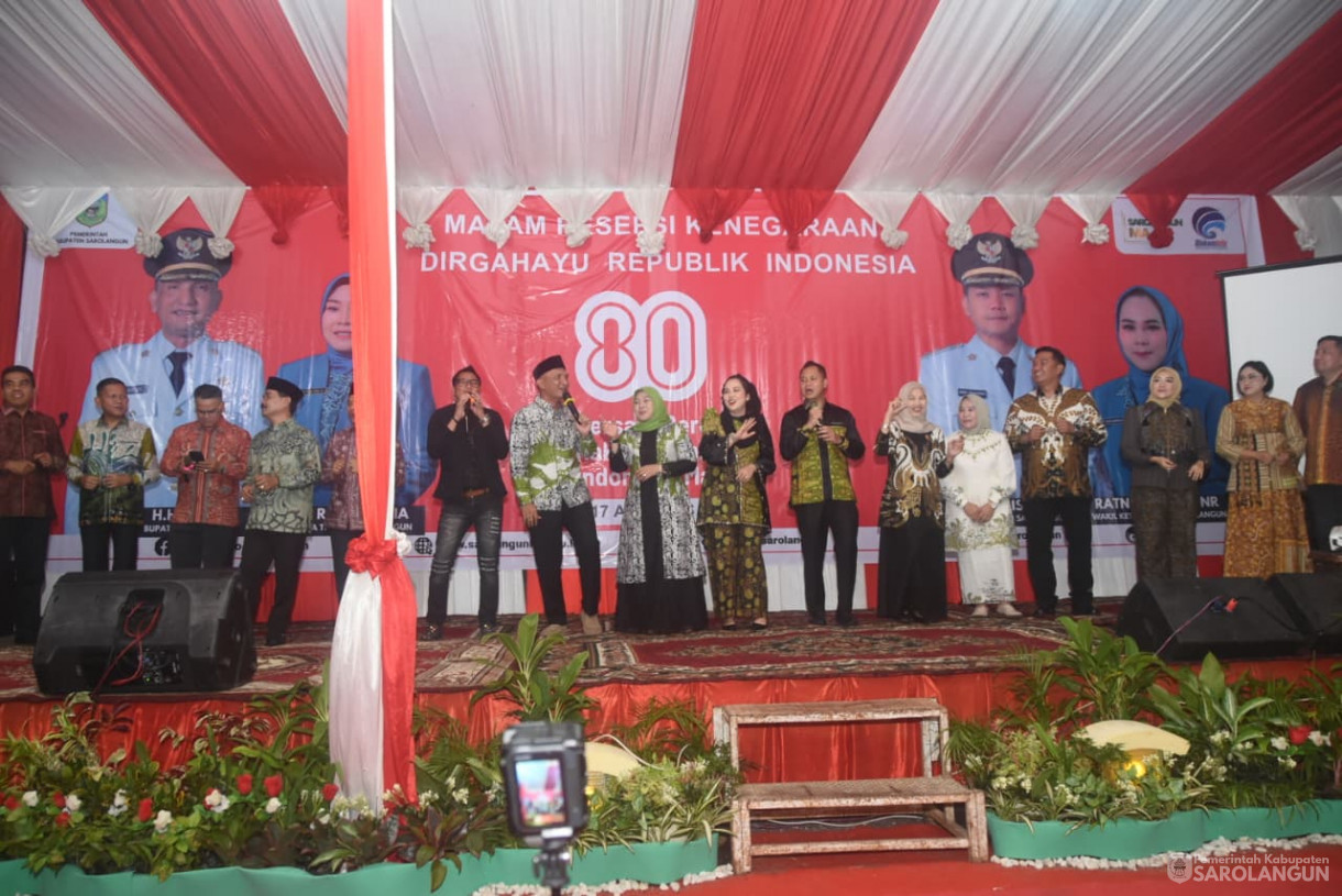 17 Agustus 2025&nbsp; Malam Resepsi Kenegaraan Dirgahayu Republik Indonesia di Rumah Dinas Bupati Sarolangun