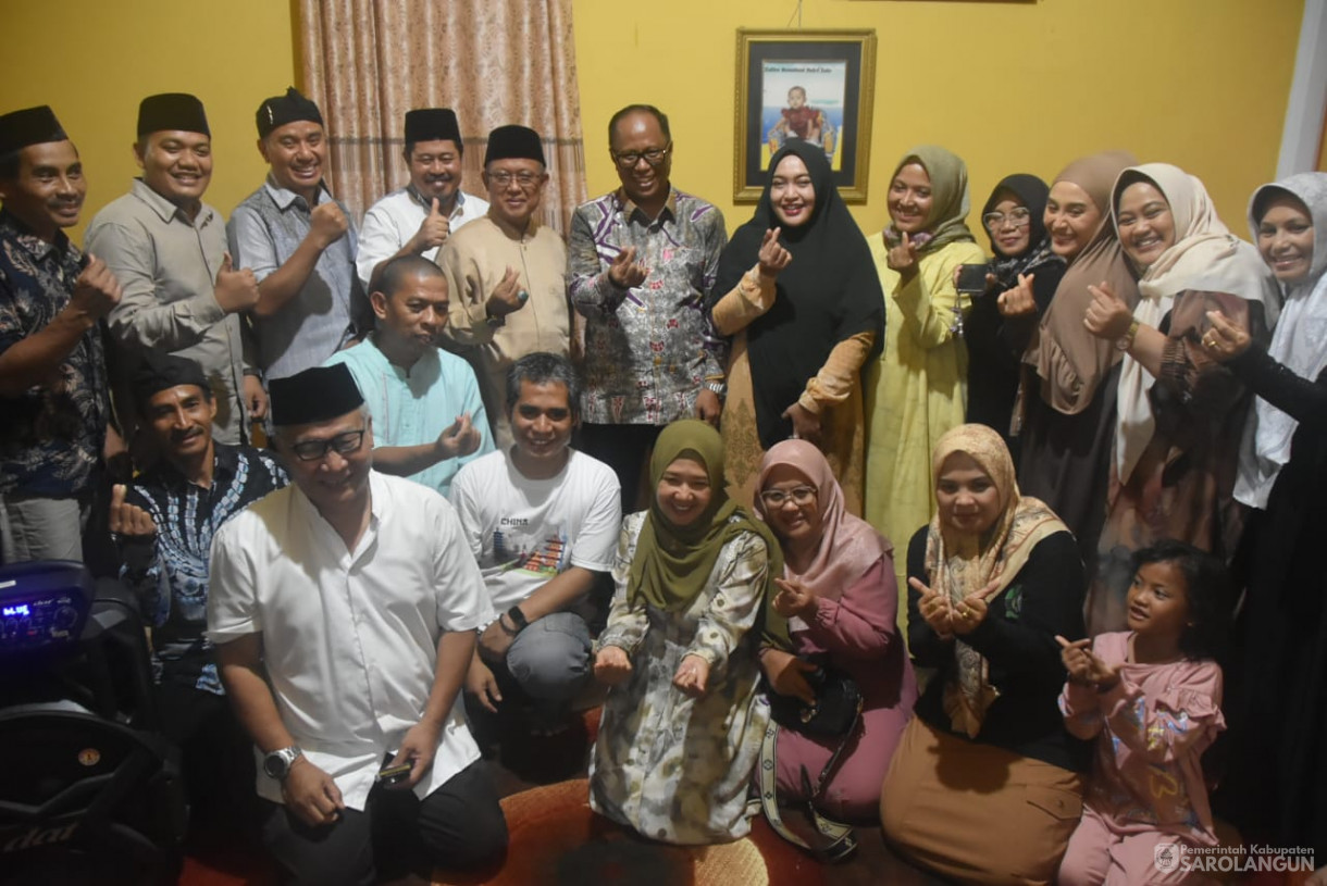28 November 2024 - Yasinan Dan Pertemuan Rutin Persatuan Pasundan Jambi, Bertempat di Jl. Belakang MAN Sarolangun Kelurahan Aurgading