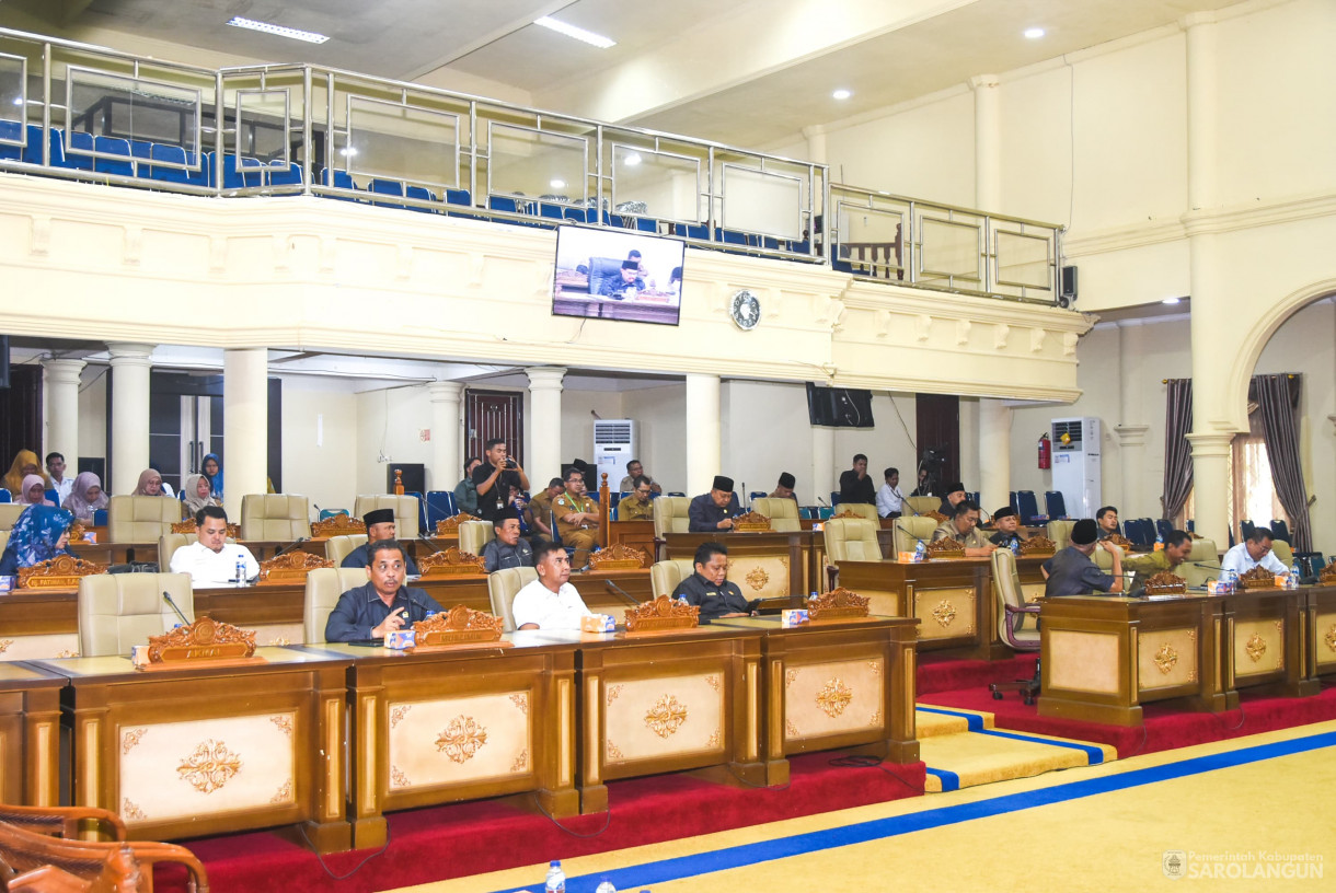 29 April 2025 -&nbsp;Rapat Paripurna Tingkat I Tahap III Jawaban Eksekutif Terhadap Pandangan Umum Fraksi Fraksi DPRD