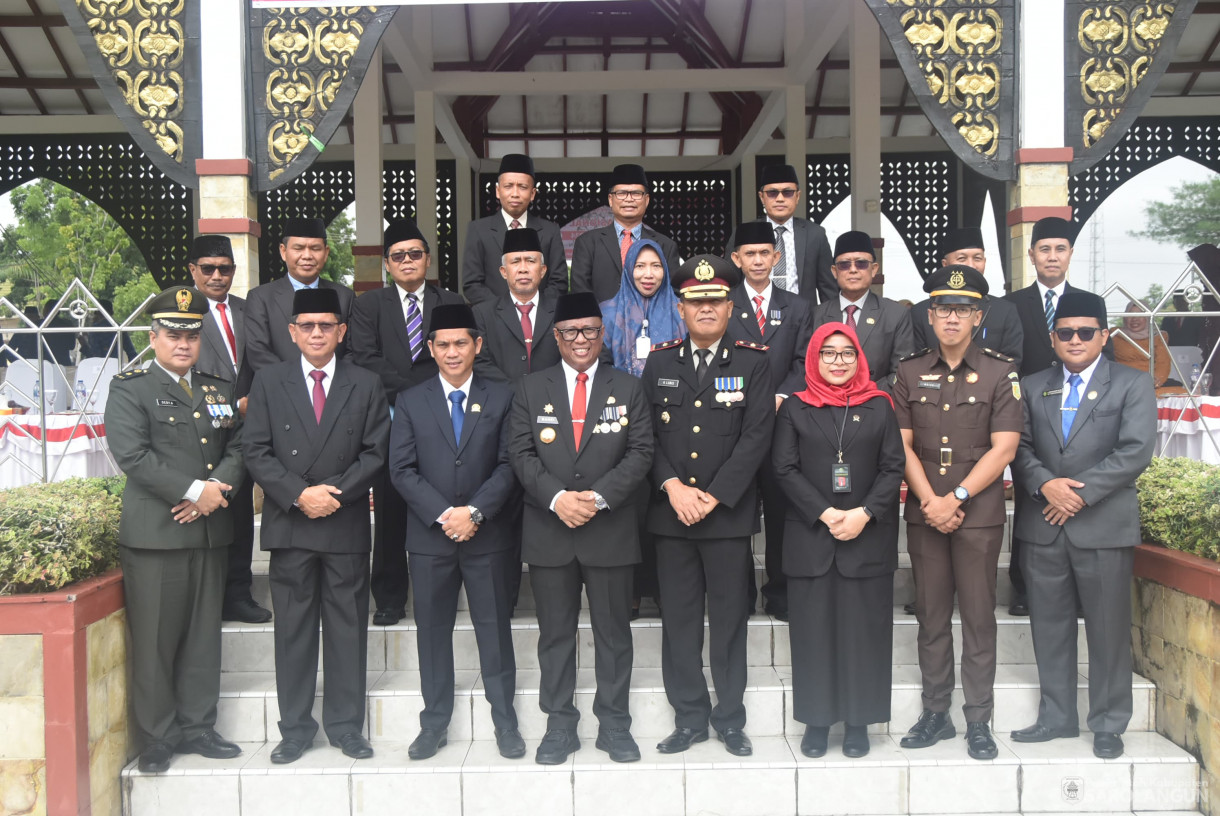 10 November 2024 -&nbsp;Upacara Peringatan Hari Pahlawan Nasional Ke 79, Bertempat di Lapangan Gunung Kembang Sarolangun