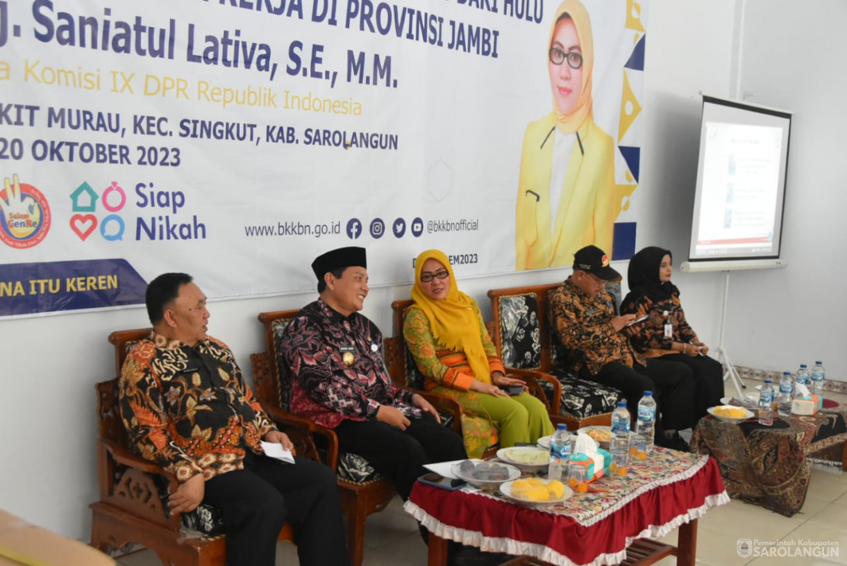 20 Oktober 2023 - Penjabat Bupati Sarolangun Menghadiri Sosialisasi Pencegahan Stunting Dari Hulu Bersama Mitra Kerja Di Provinsi Jambi di Desa Pasar Singkut