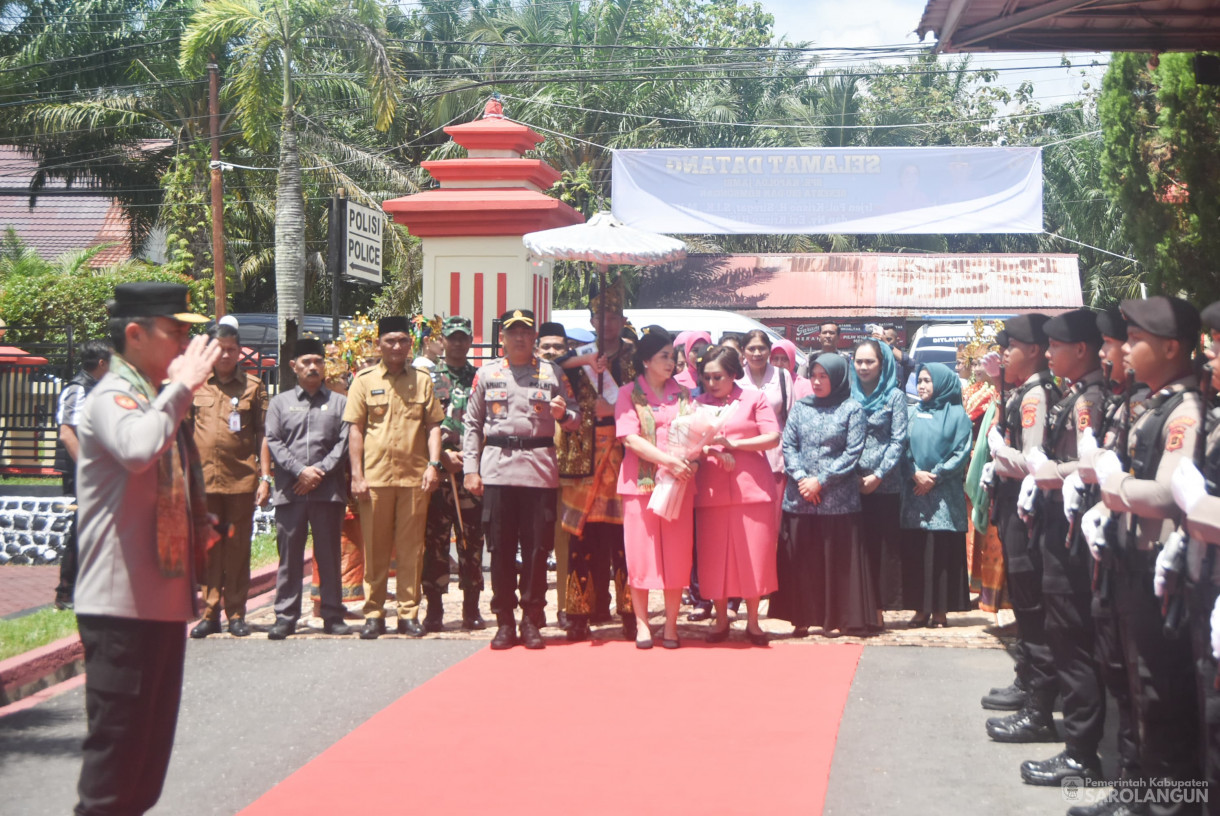 22 April 2025 - Penyambutan Kapolda Jambi Beserta Istri