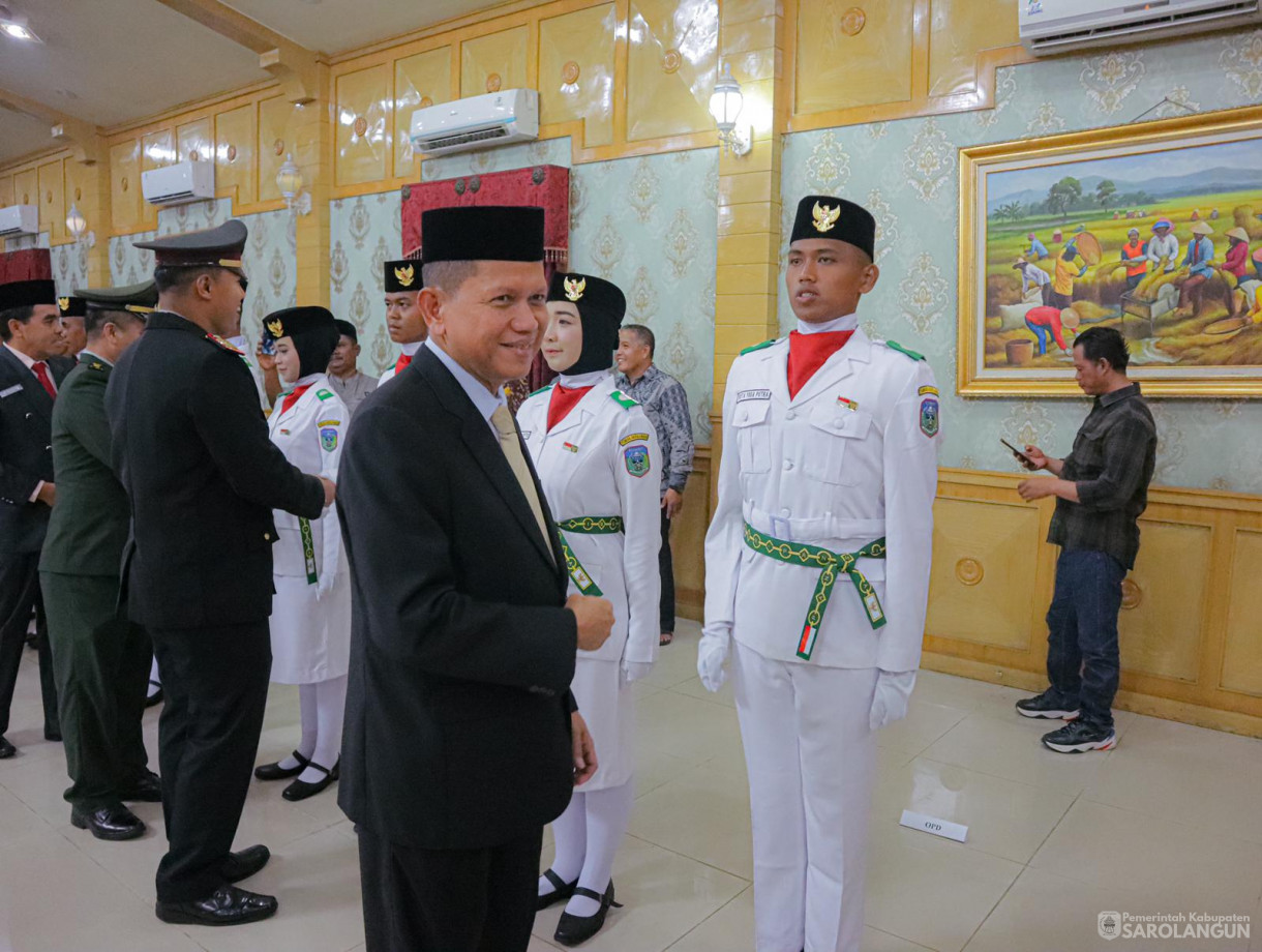 15 Agustus 2024 -&nbsp;Pengukuhan Pasukan Pengibar Bendera Pusaka, Bertempat di Aula Utama Kantor Bupati Sarolangun
