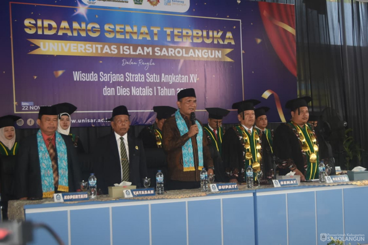 22 November 2025 Bupati Sarolangun H. Hurmin Menghadiri Wisuda Sarjana S1 Angkatan XV Universitas Islam Sarolangun