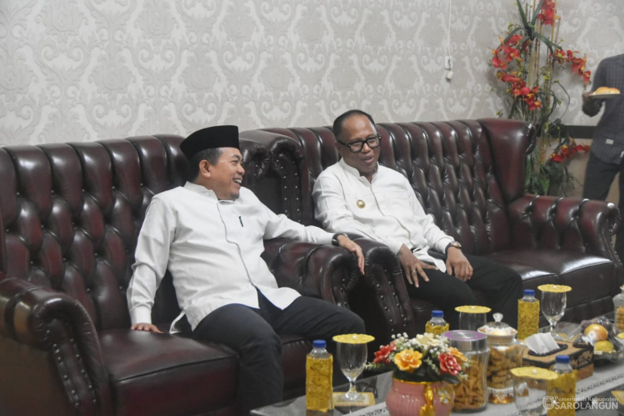 7 Februari 2025 - Silaturahmi Dan Makan Malam Bersama Gubernur Jambi di Rumah Dinas Bupati Sarolangun 