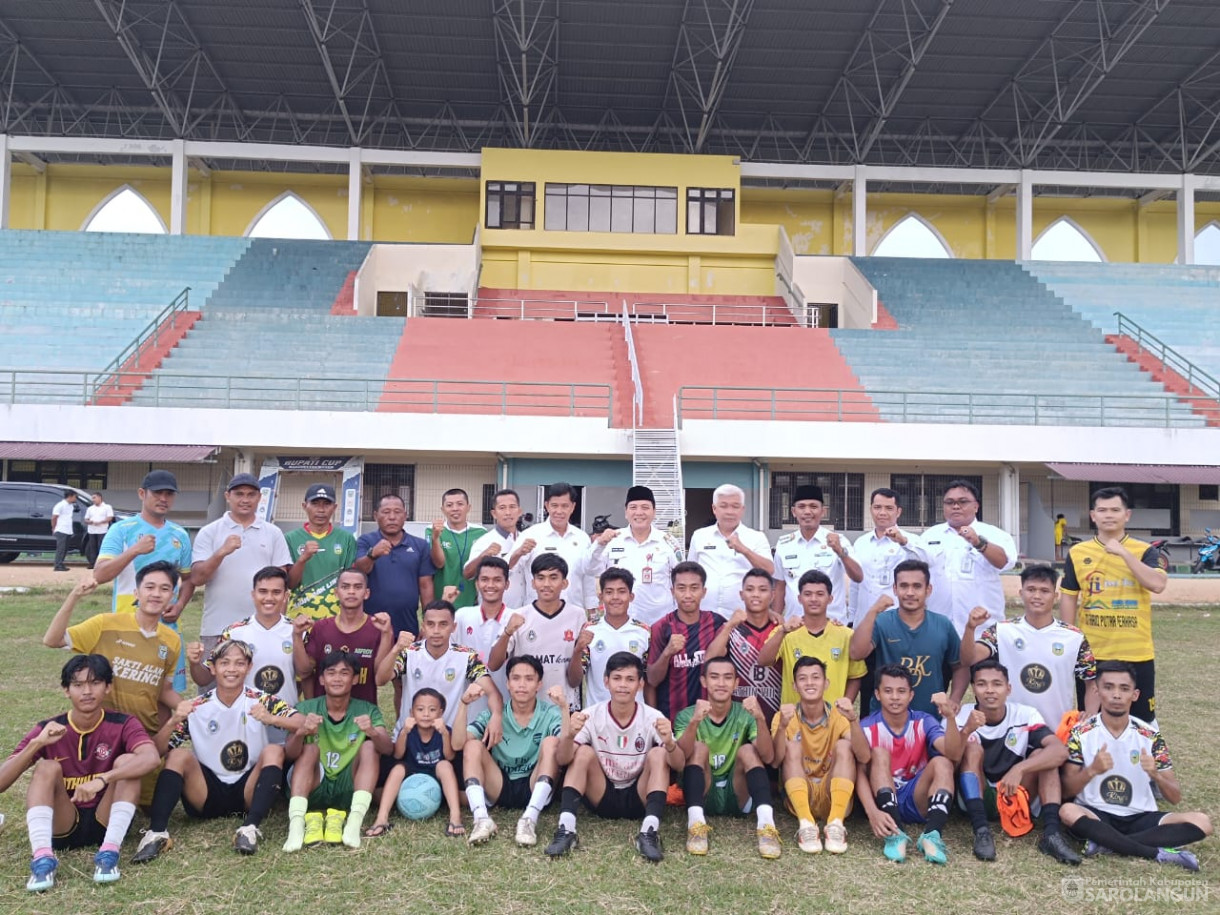 10 Januari 2024 - Meninjau Pelaksanaan Sparing Latihan Pra Gubernur Cup Jambi Tahun 2024 Di Gor Koni Sarolangun