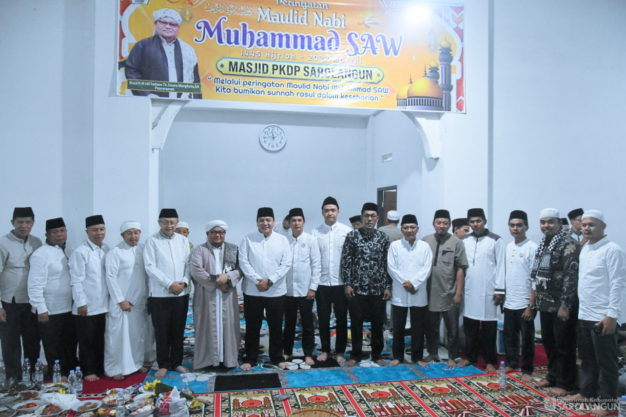 12 November 2023 - Penjabat Bupati Sarolangun Menghadiri Maulid Nabi Muhammad SAW di Masjid PKDP Sarolangun