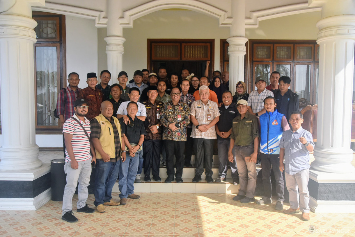 2 Oktober 2024 - Coffee Morning Bersama Media Sarolangun, Bertempat di Rumah Dinas Bupati Sarolangun